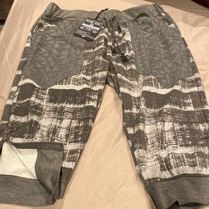 NWT Red Ox three-quarter length comfor/fashion pant